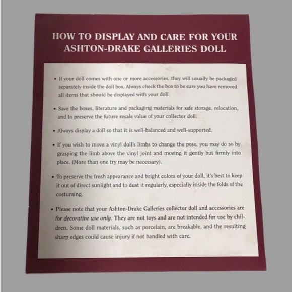 NIB Ashton-Drake Galleries “Busy as a Bee” Miniature 5” Doll, Collectible - Picture 7 of 9